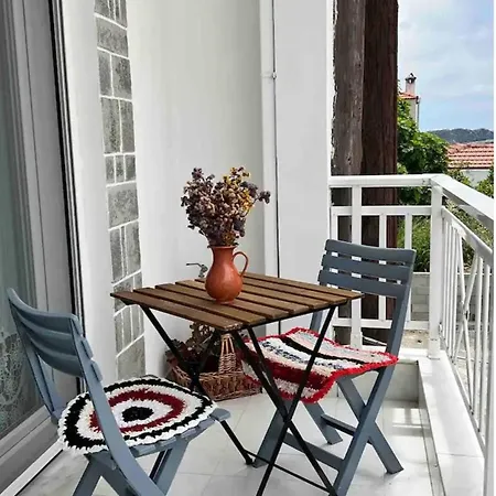 Daire Arco In Pietra Apolakkia