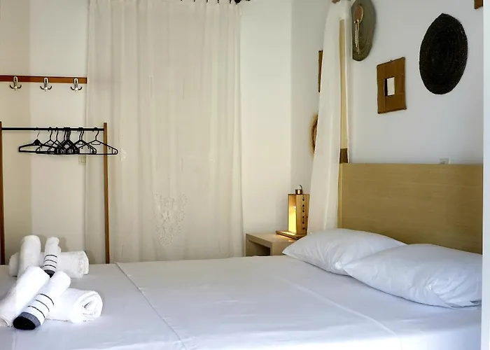 Arco In Pietra Apolakkia